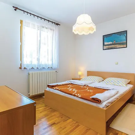Apartment Gorgeous In With Wifi Novi Vinodolski