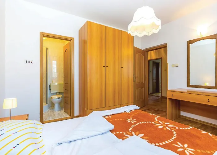 Awesome In アパート ノヴィ・ヴィノドロスキー