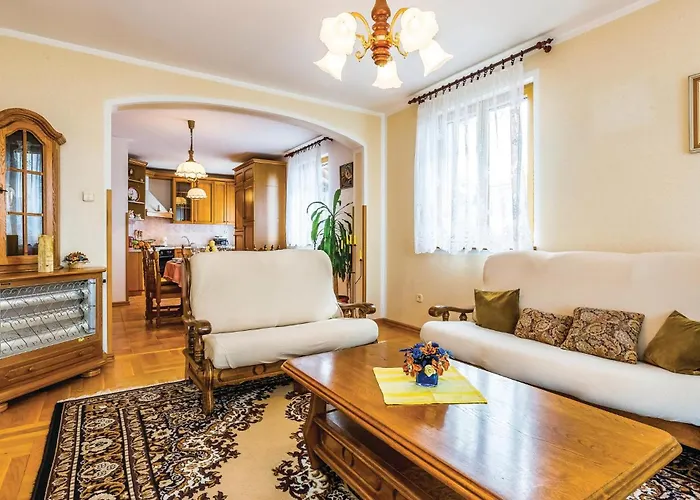 Awesome In ノヴィ・ヴィノドロスキー