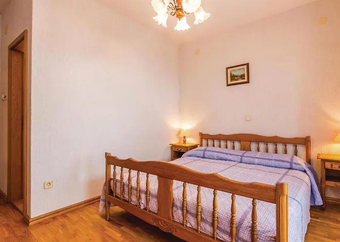 Awesome In アパート *